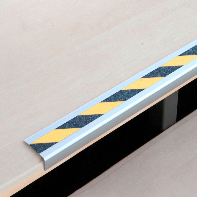 DENIOS Antirutschtreppenkantenprofil Aluminium M2 Easy Clean Crno/Žuto 1000 mm 263908W