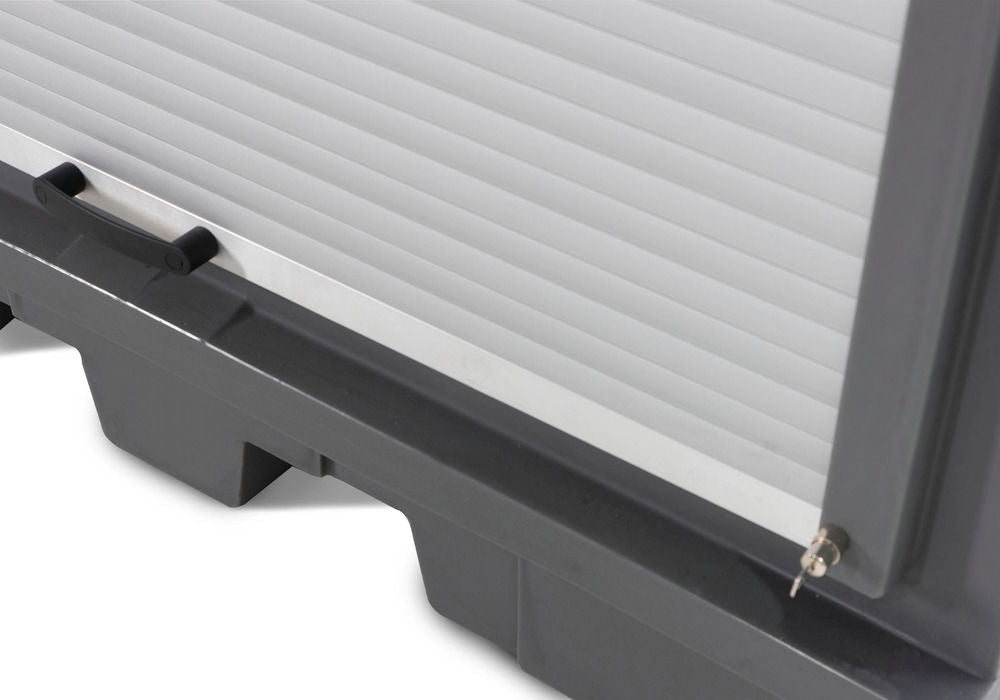 Denios PE Depo za Opasne Materije sa Rolo Vratima i Čeličnim Regalom 1554x1083x1980mm