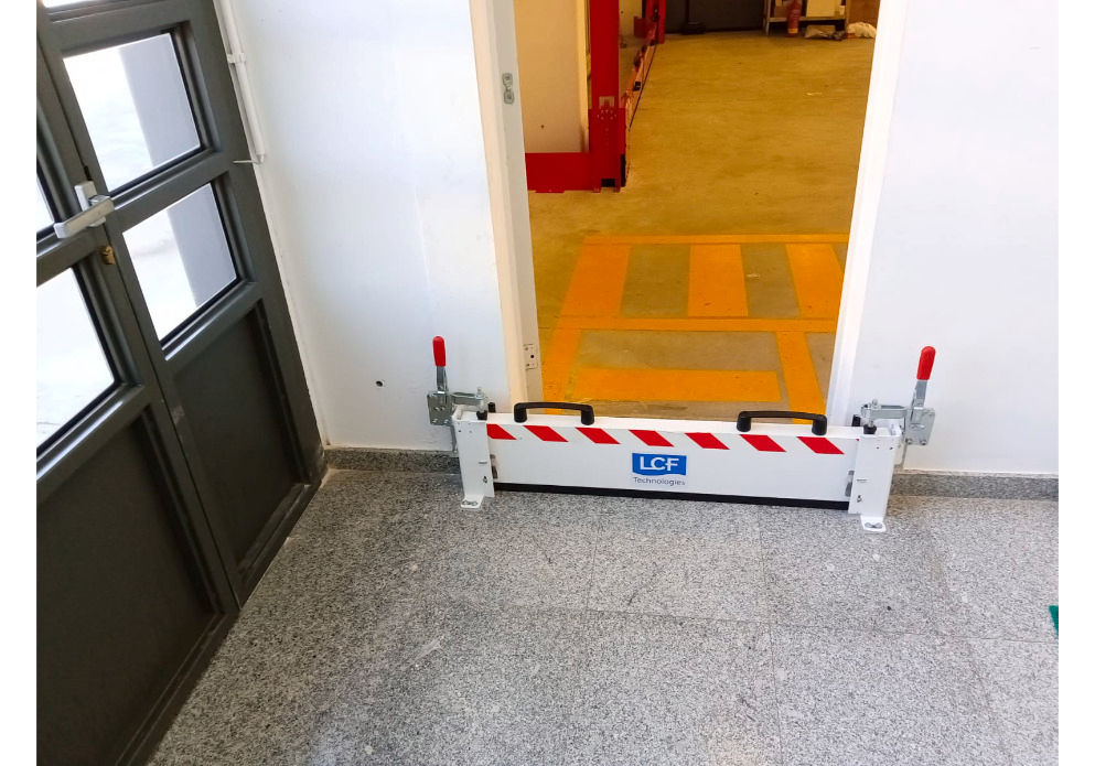 Denios Steckbare Barriere Za Zaštitu Od Opasnih Materija I Poplava 800 X 200 Mm