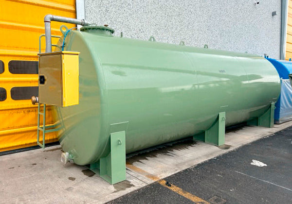 Dvozidni Rezervoar po EN 12285 3000 Litara sa Električnom Pumpom 70 L/min DENIOS 294213W