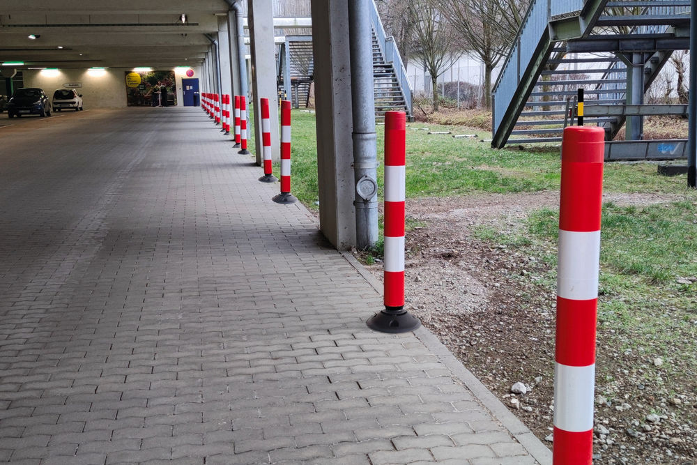 Samonivelirajući Vodeći Cilindar Plastika Ø 100 mm Crveno/Beli Moravia 311247W
