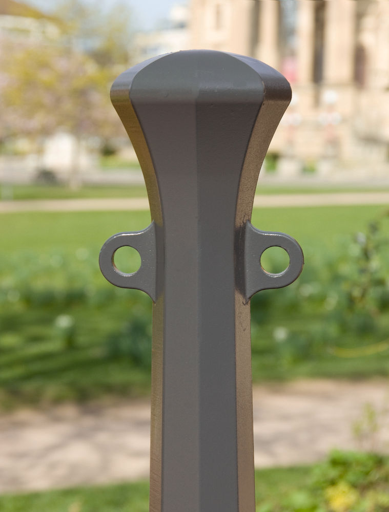 City-Poller Aluminijumski Uklonjiv Za Ubetoniranje Sa Dve Ušice Visina 900 mm Antracit Siva Moravia 310875W
