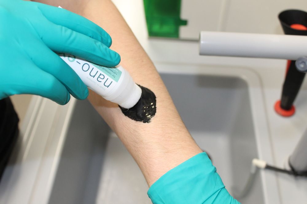 DENIOS Nano-ex Sredstvo za Čišćenje Kože od Nanočestica 50 ml sa Sunđerastim Aplikatorom